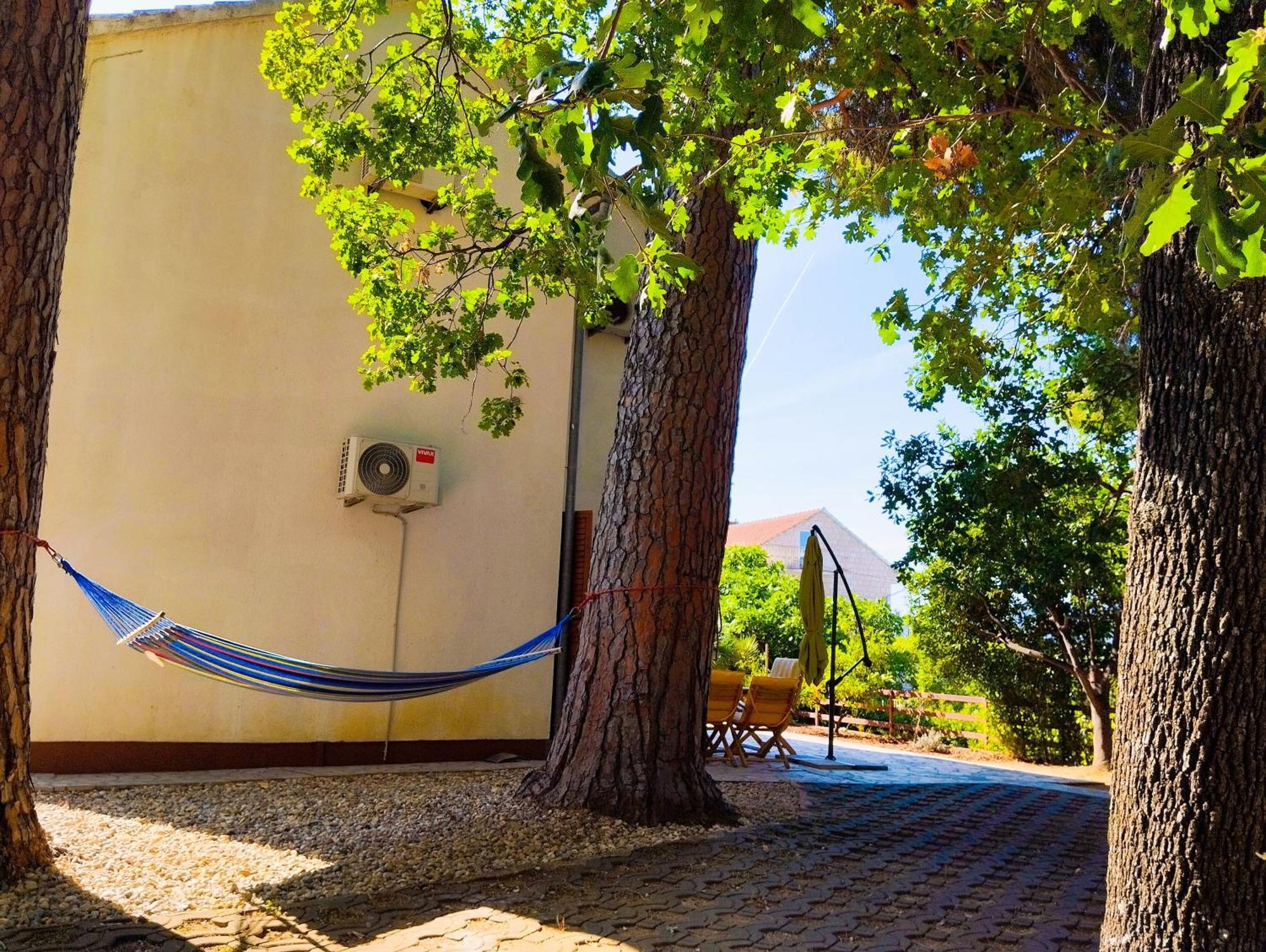 Holiday House Pinus Pinea Viganj Exterior photo